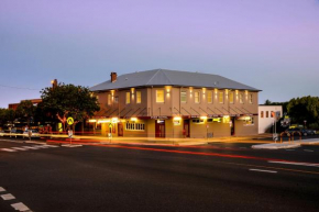  Pier Hotel Coffs Harbour  Кофс-Харбор